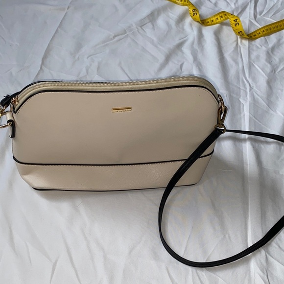 Chic White Crossbody Bag with Navy Strap - Picture 11 of 16
